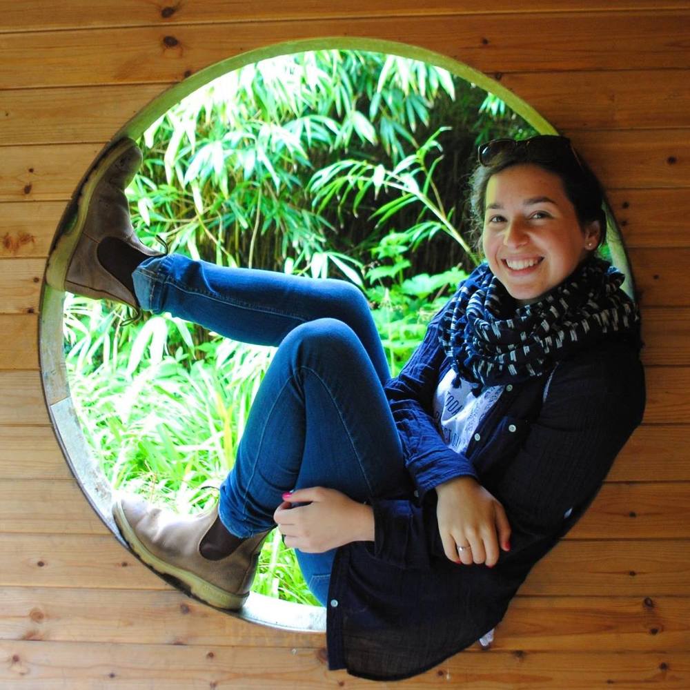 Meet your Posher, Isa